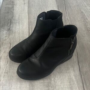 Sorel Black Ankle Boots